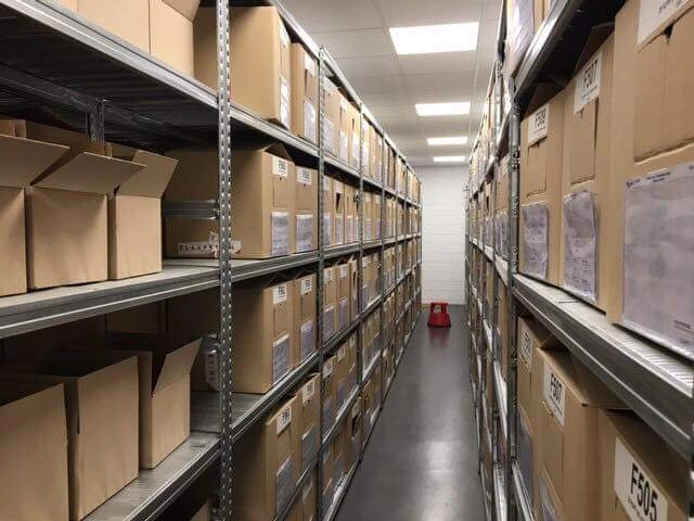 Etagere métallique pour archive